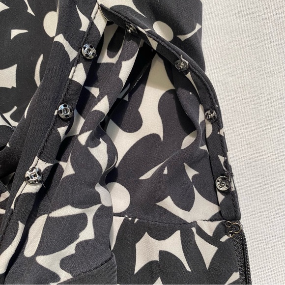 Diane Von Furstenberg DVF Purdy Black and White Floral Jumpsuit Size 2 - Picture 13 of 16